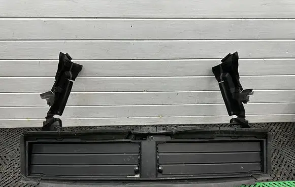 BMW X1 U11 Radiator trim 5A11303