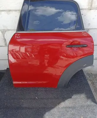 Mini Cooper Countryman F60 Rear door