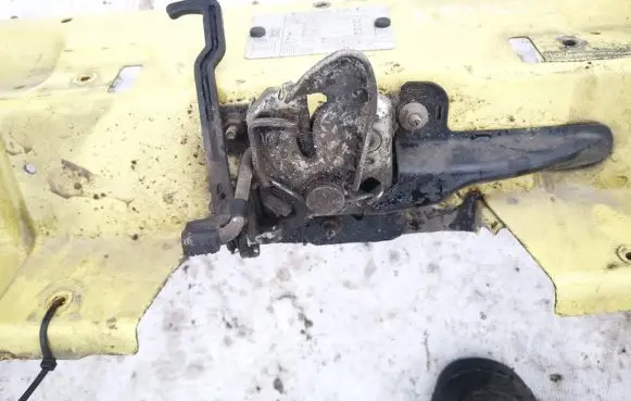 Fiat Doblo Engine bonnet/hood lock/catch