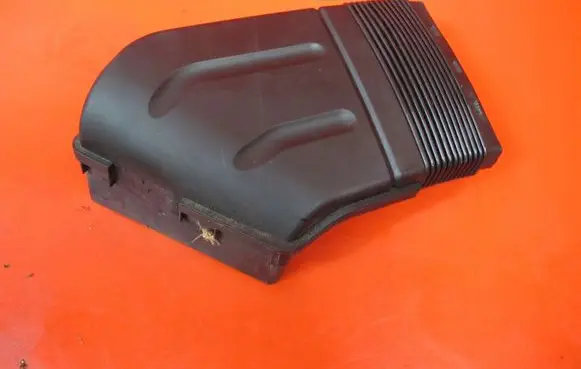 Audi A4 S4 B6 8E 8H Air intake duct part 8E0129617