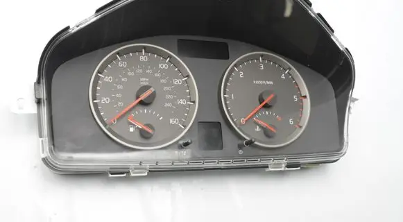 Volvo C30 Speedometer (instrument cluster) 30710071