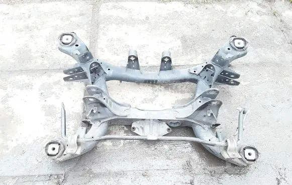 BMW X5 F15 Rear subframe p685895402