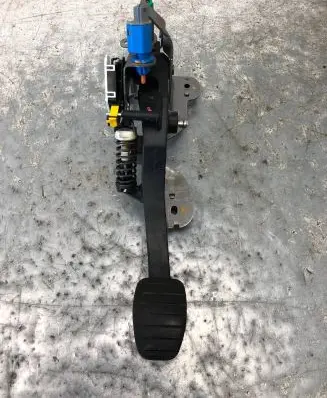 Renault Scenic III - Grand scenic III Clutch pedal 465030036R