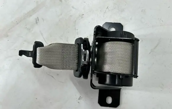 Chrysler Pacifica Third row seat belt P6EB021D2AB 6EB021D2AB 6361238