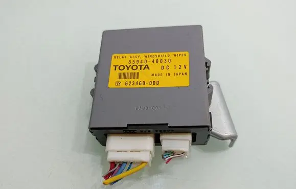 Lexus RX 330 - 350 - 400H Window wiper relay 8594048030