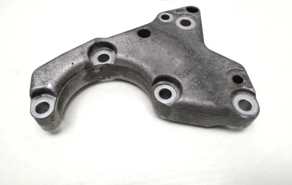 BMW 5 E60 E61 Power steering pump mounting bracket 2247556 32412247556