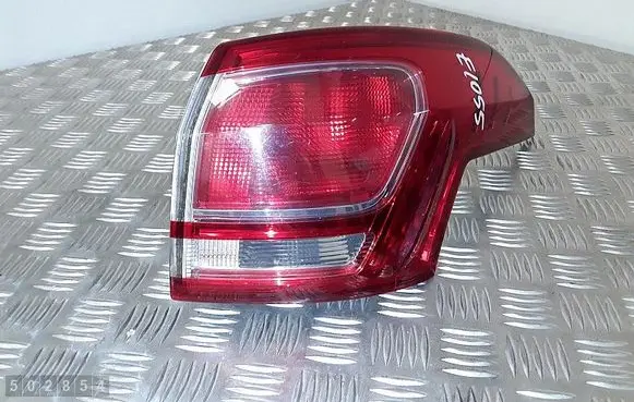 Ford B-MAX Rear/tail lights av1113404ag