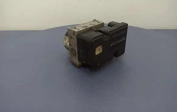 Peugeot 206 CC ABS Pump 10097011053