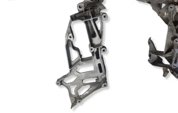 Mercedes-Benz C AMG W205 Headlight/headlamp mounting bracket A2056221600
