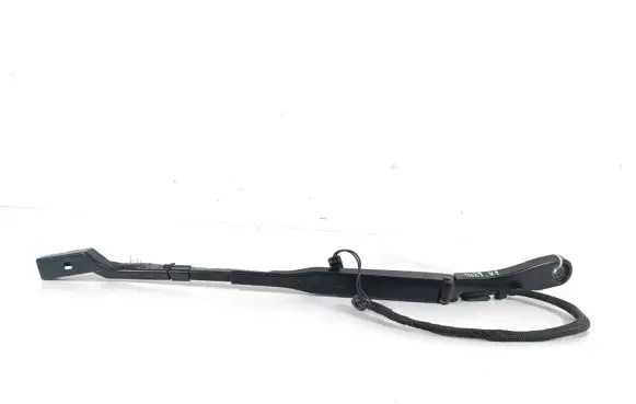 Volvo V60 Front wiper blade arm 31693537