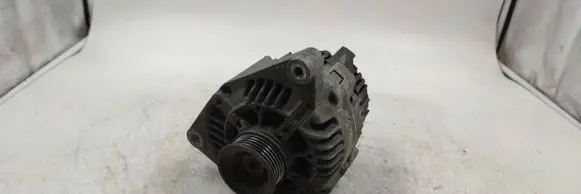 Audi A4 S4 B5 8D Generator/alternator