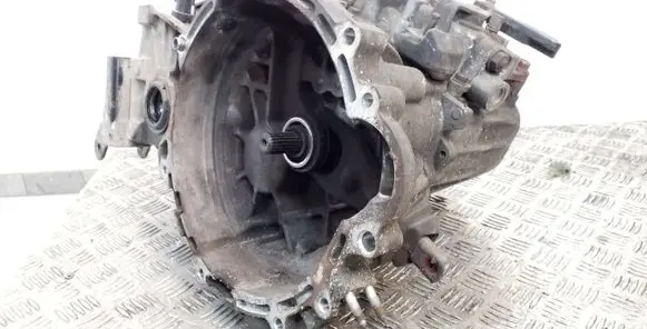 Manual 5 speed gearbox