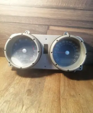 Volkswagen Polo III 6N 6N2 6NF Speedometer (instrument cluster)