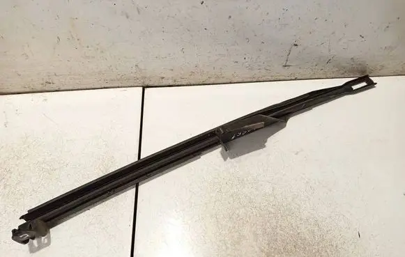 Citroen Jumper Front door glass trim molding 1371002080