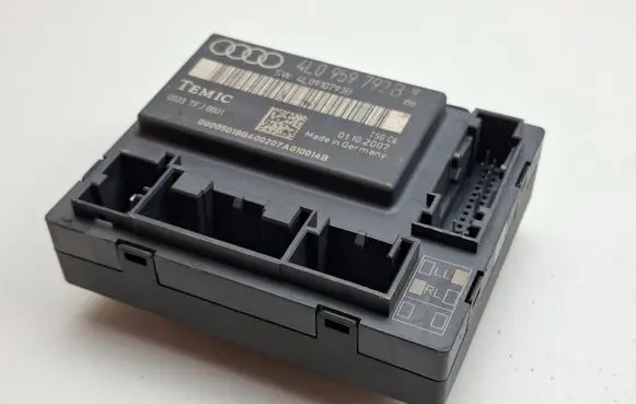 Audi Q7 4L Door control unit/module 4L0959792B 4L0910793B
