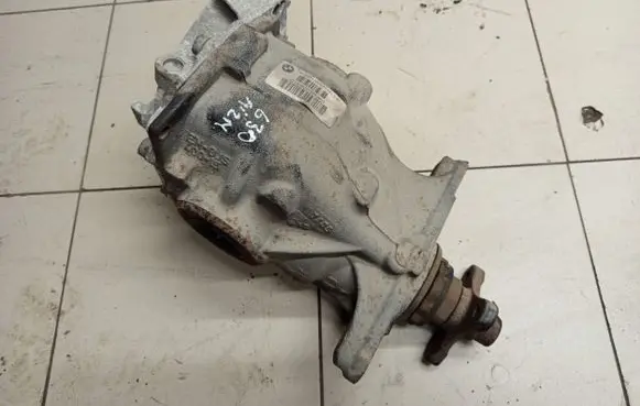 BMW 1 F20 F21 Rear differential 7616971