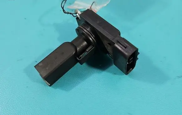 Toyota Corolla E120 E130 Mass air flow meter 2220427010 IMPRK1568856