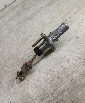 Toyota Corolla Verso E121 Clutch master cylinder
