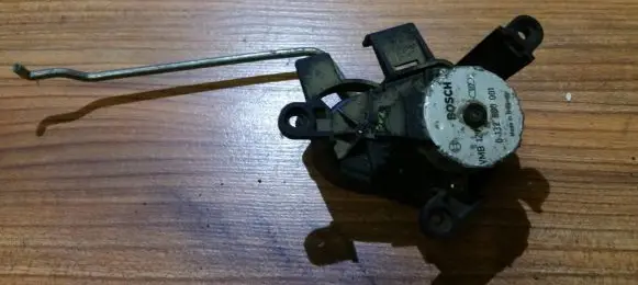 BMW 3 E36 Air flap motor/actuator 0132800001 vmb