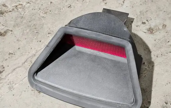 BMW 7 E38 Third/center stoplight 63258352788