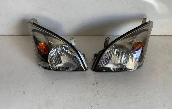 Toyota Land Cruiser (J120) Headlight/headlamp 