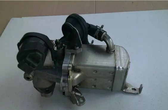 Volvo XC60 EGR valve cooler P32203034 4248R1014