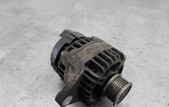Alfa Romeo 159 Generator/alternator 51764265