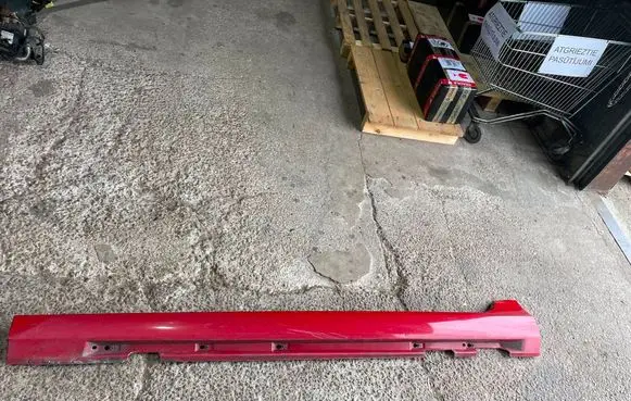 Volvo S60 Sill 31333004 39811914