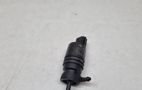 BMW X3 F25 Windscreen/windshield washer pump 6934160 67126934160