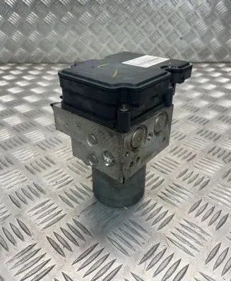 BMW 5 F10 F11 ABS Pump 6853403 6853400