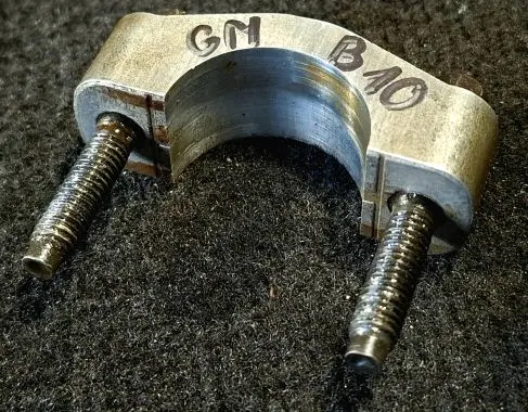 GMC Envoy Camshaft holder 