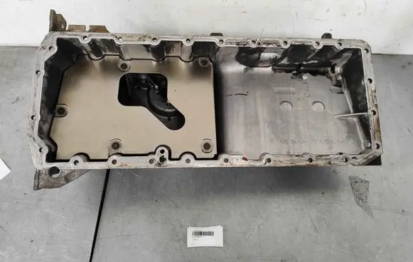 BMW 7 E65 E66 Oil sump 11137806219 11137801365 7806219