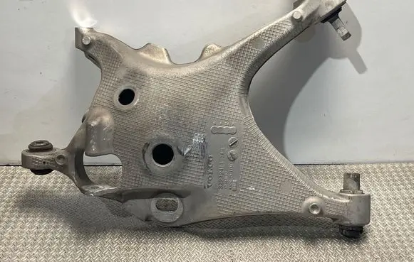 Rear upper control arm/wishbone