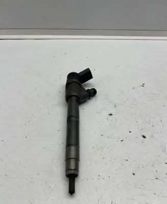 Mercedes-Benz V Class W447 Fuel injector A6510703187 0445110574