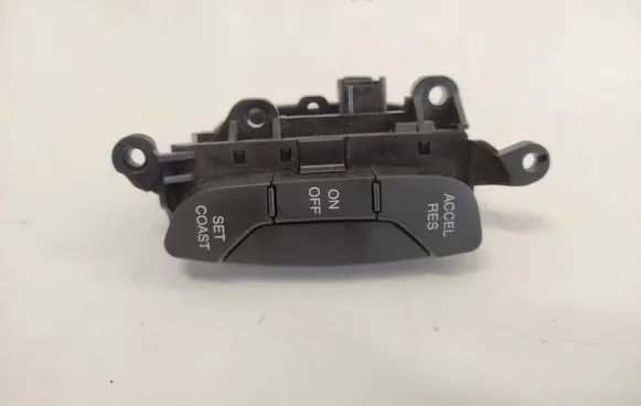 Steering wheel buttons/switches
