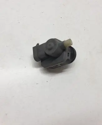 Headlight level adjustment motor