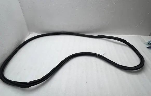 Audi A3 8Y Front door rubber seal 8Y0831721B