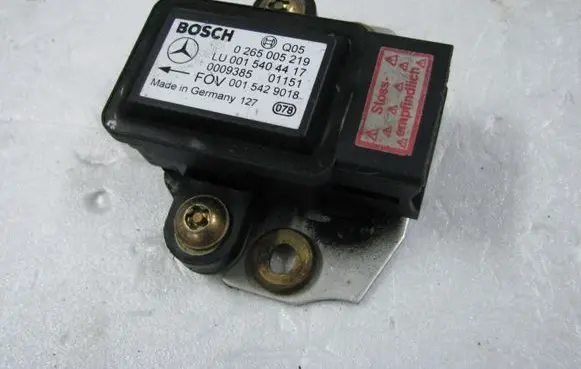 Mercedes-Benz A W168 ESP acceleration yaw rate sensor 0265005219