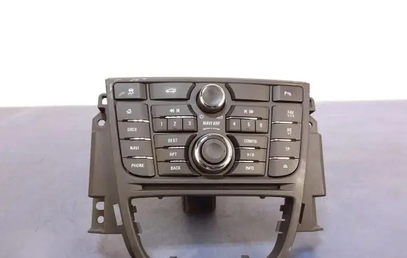Head unit multimedia control
