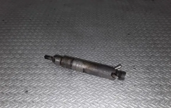 Volkswagen Sharan Fuel injector 028130201T