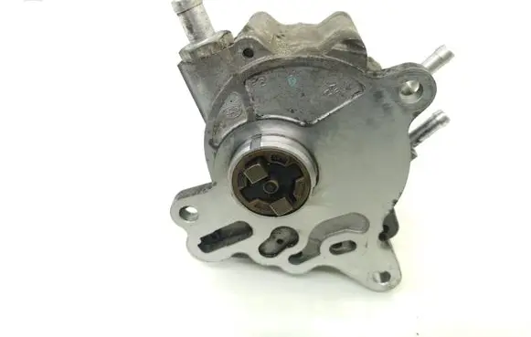 Volkswagen PASSAT B6 Vacuum pump 03G145209C