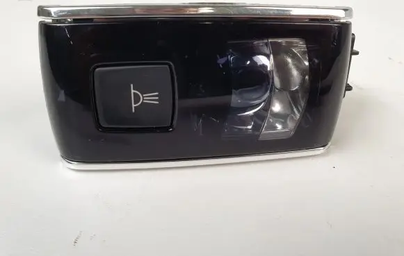 Peugeot 508 Rear seat light