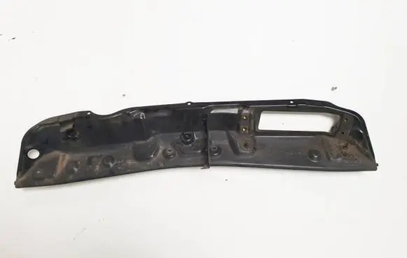 Suzuki Swift III Wiper trim