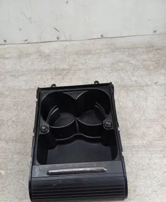 Volkswagen PASSAT B6 Cup holder 3C0857503