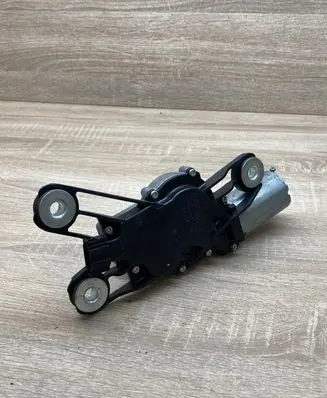 Mercedes-Benz E W211 Rear window wiper motor A2118200342 0390201579