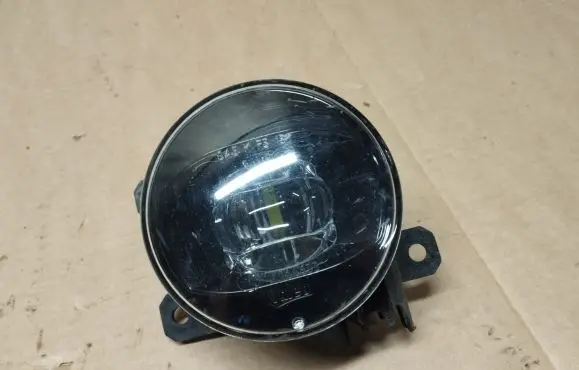 Peugeot 308 Front fog light 90047330