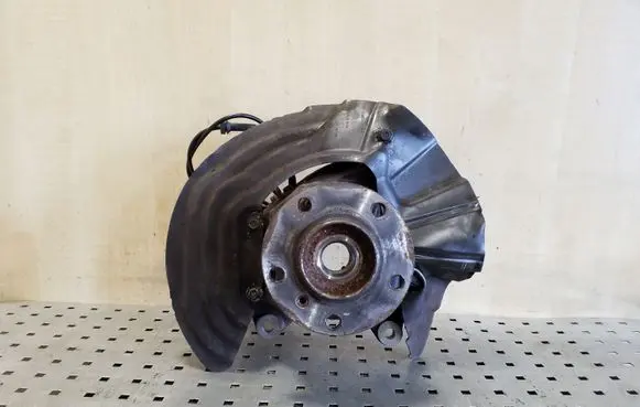 BMW X3 F25 Front wheel hub 6787680