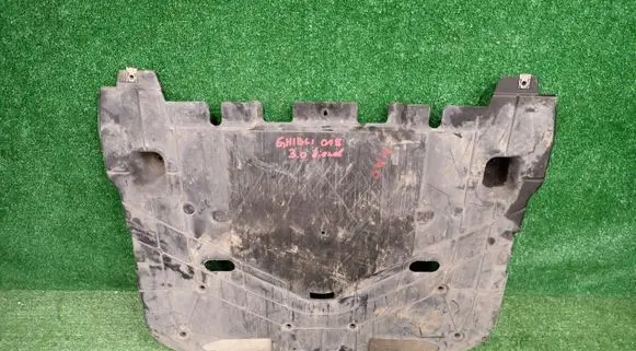 Maserati Ghibli Engine splash shield/under tray AA10675