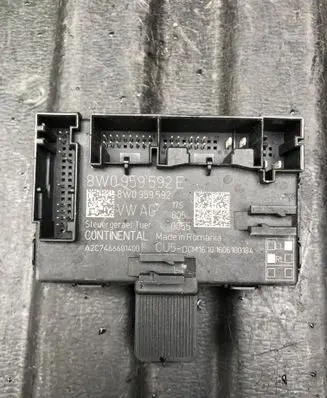 Audi A4 S4 B9 Door control unit/module 8W0959592E 8W0959592