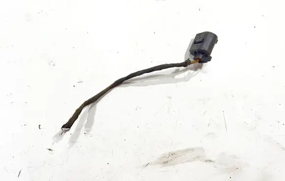 BMW 5 E60 E61 Exhaust gas temperature sensor 17185551